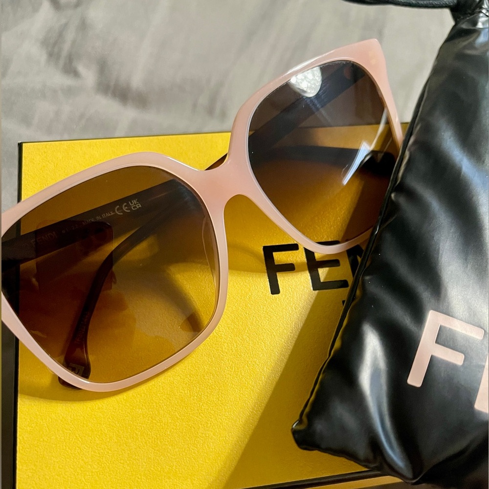 Fendi 59mm Geometric Sunglasses